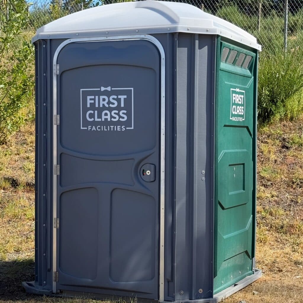 Accessible portapotty in Duncan, BC 