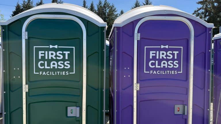 Craneable Portable Toilets for Highrise Construction: What You Need to Know